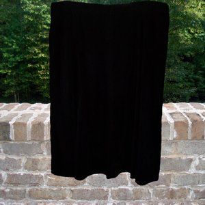 Dress Barn Woman Skirt with Back Zipper - Size 22